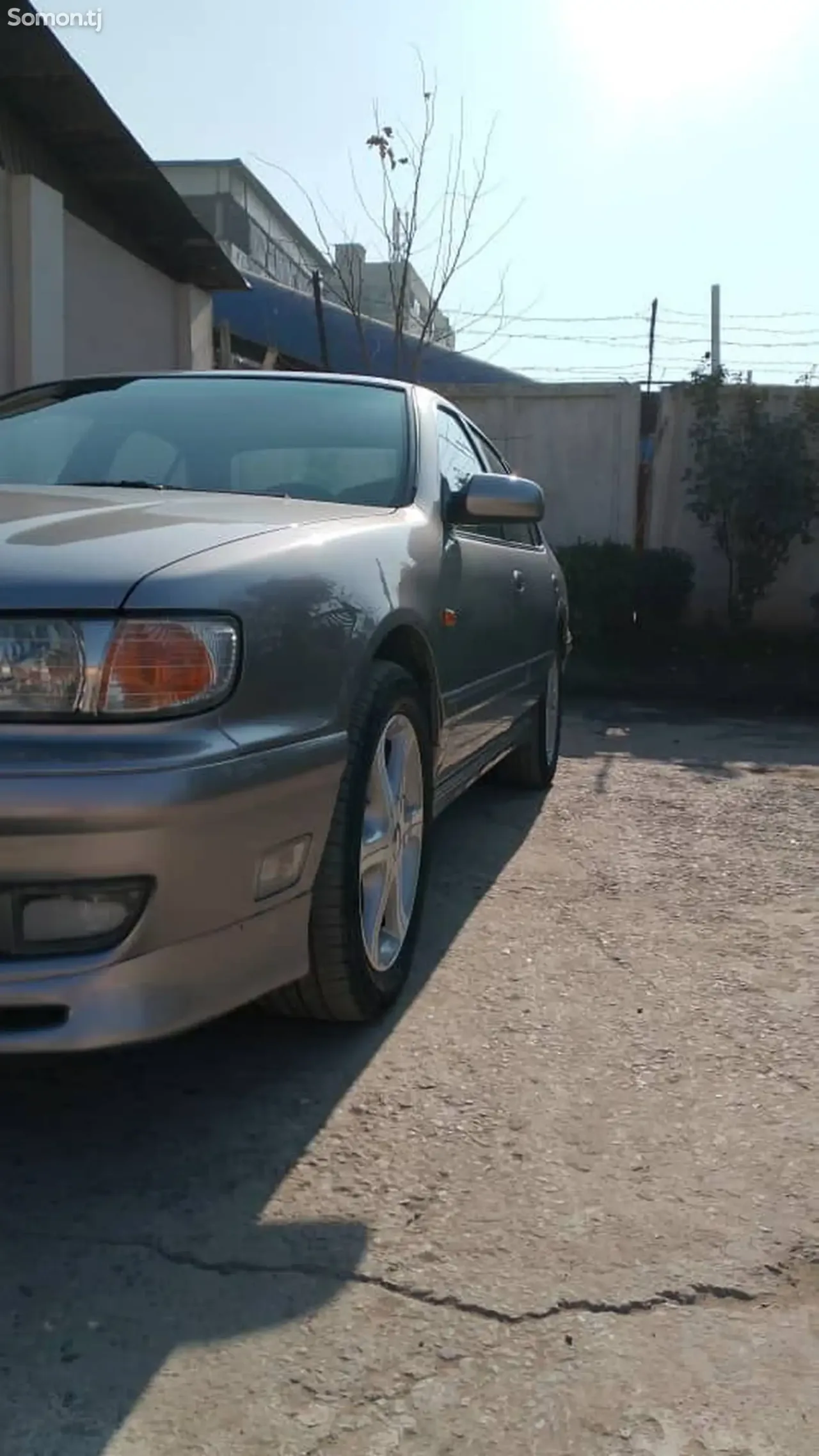 Nissan Maxima 1998 · 3.0 AT
