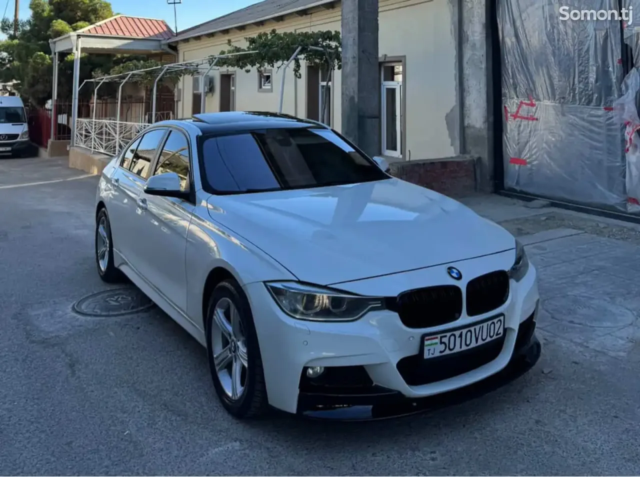 BMW 3 series 2014 · 2.0 AT