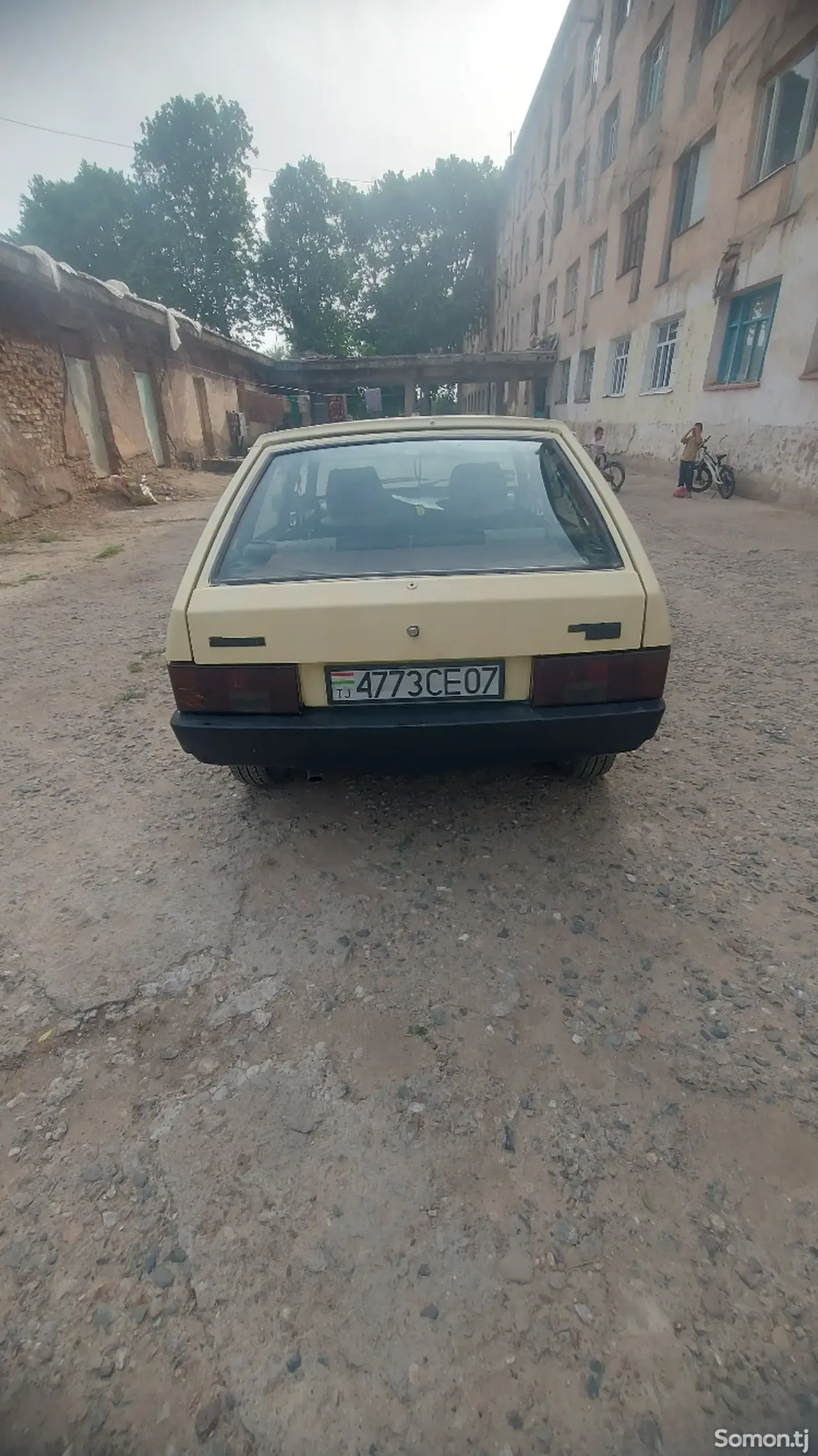 Lada (ВАЗ) 2109 2000 · 1.5 MT