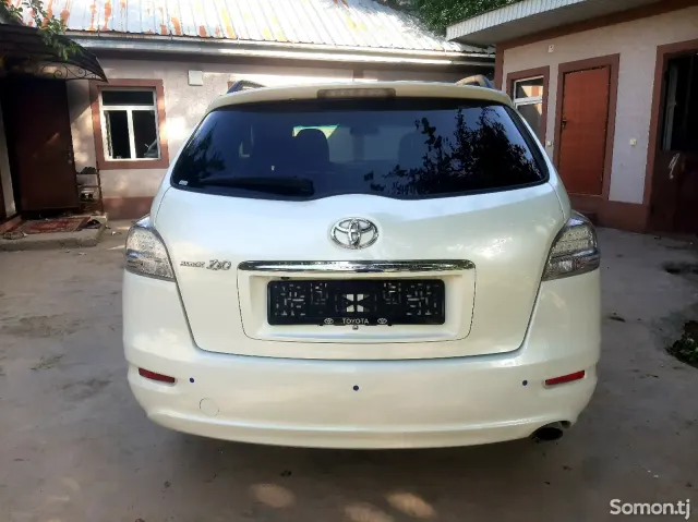 Toyota Mark X ZiO 2010 · 2.4 AT