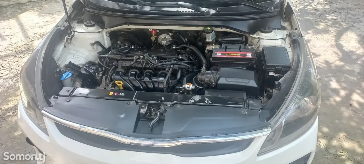 Kia Rio 2019 · 1.6 AT