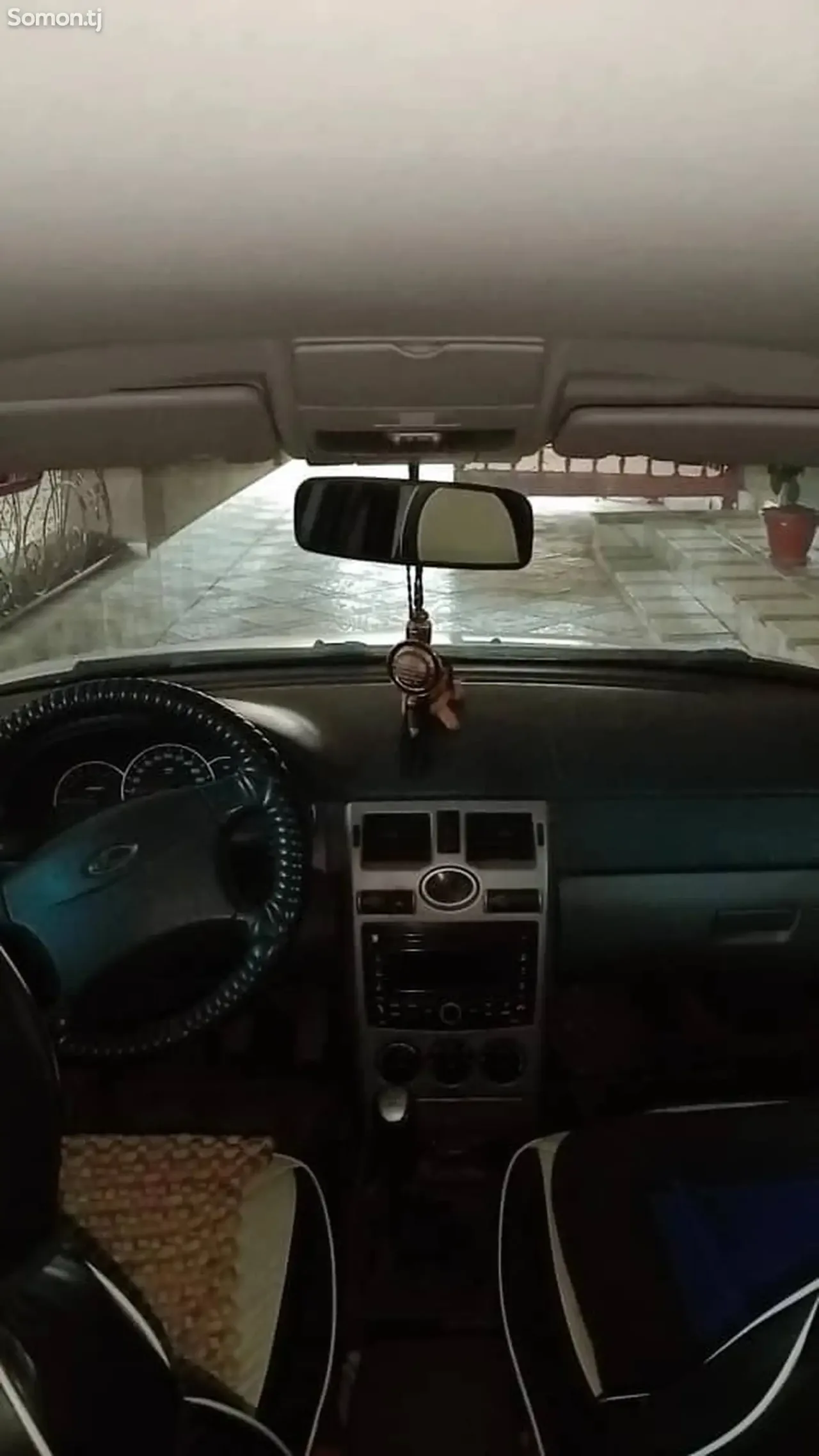 Lada (ВАЗ) Priora 2011 · 1.6 MT