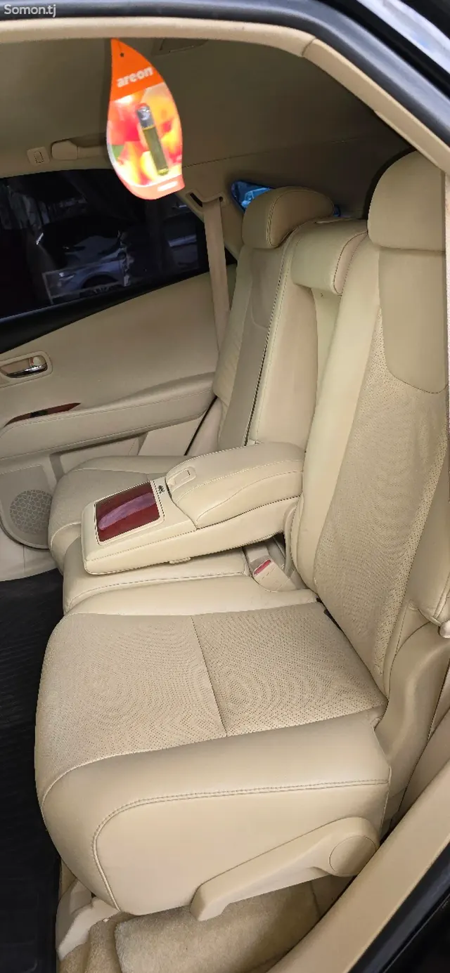 Lexus RX series 2011 · 4.5 AT