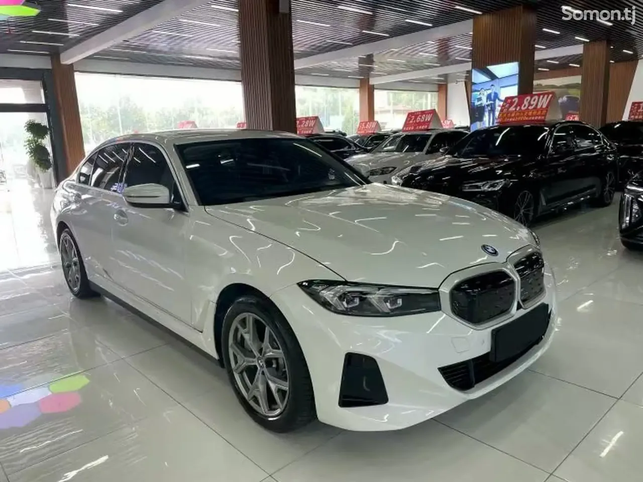 BMW i3 2025 · AT