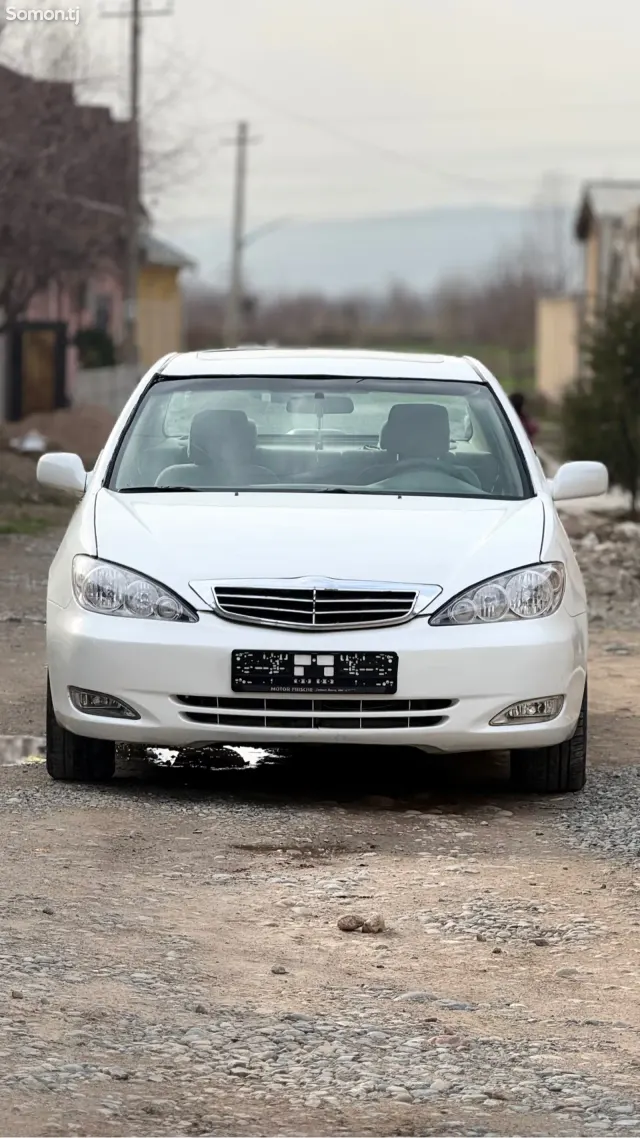 Toyota Camry 2002 · 2.4 AT