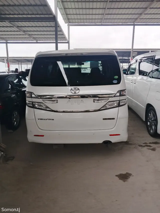 Toyota Vellfire 2014 · 2.4 AT