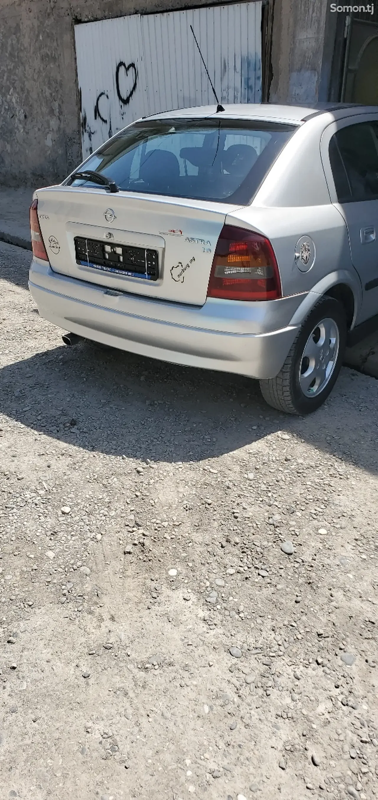 Opel Astra G 1998 · 1.6 MT