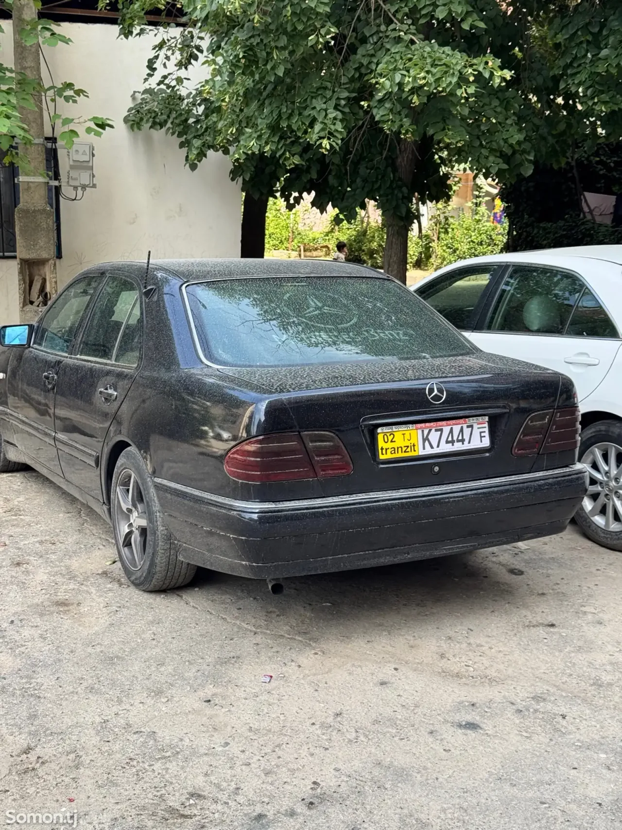 Mercedes-Benz E class 1996 · 2.0 MT