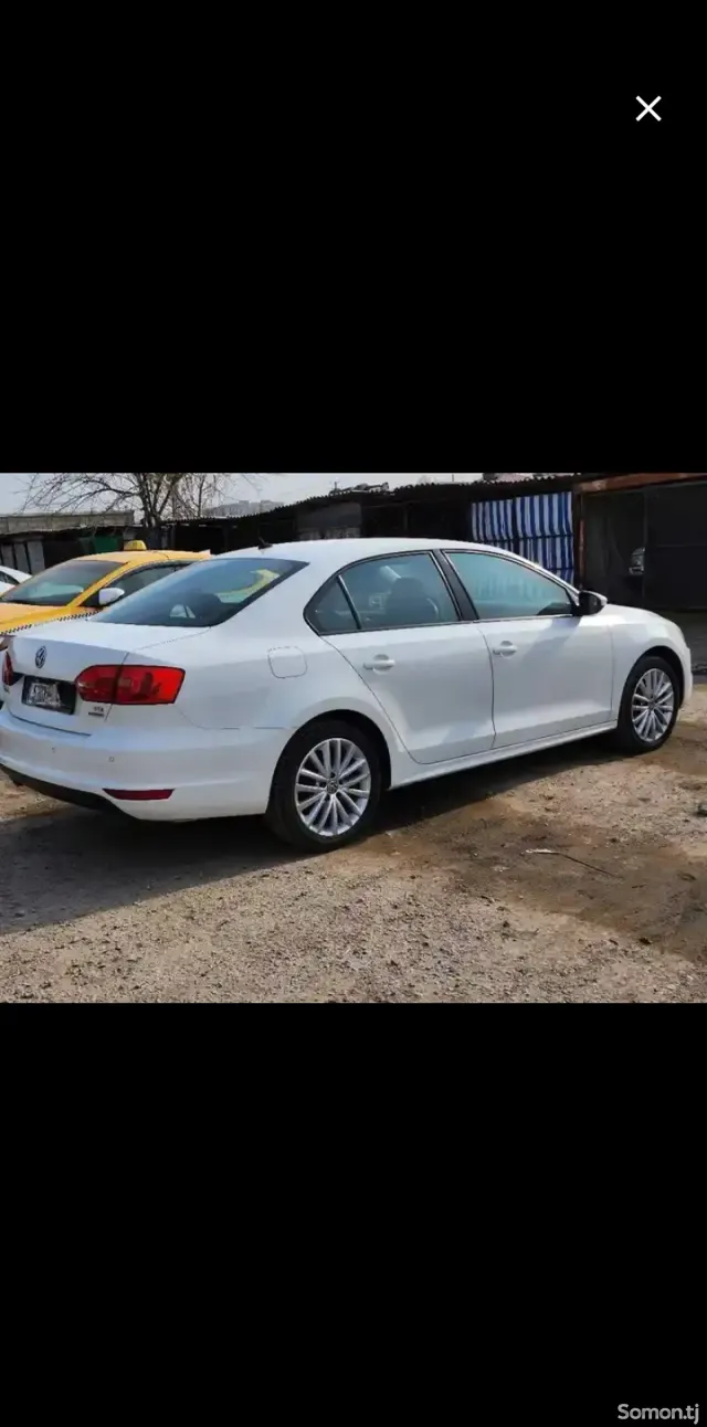Volkswagen Jetta 2014 · 1.7 AT