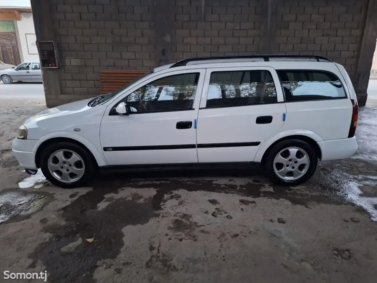 Opel Astra G 1999 · 1.6 MT