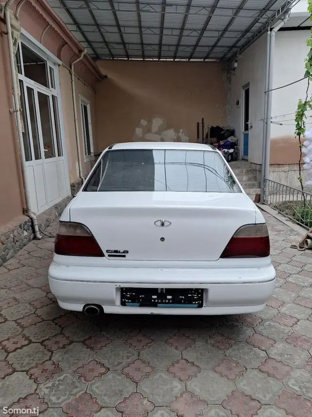 Daewoo Nexia 1996 · 1.6 MT