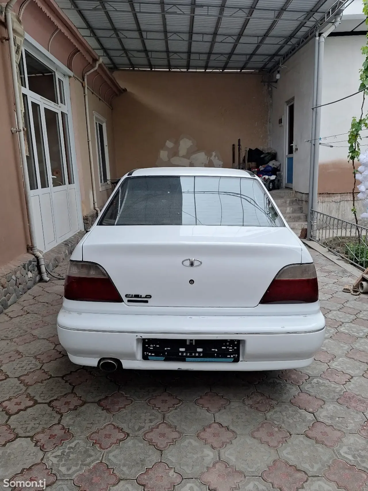 Daewoo Nexia 1996 · 1.6 MT
