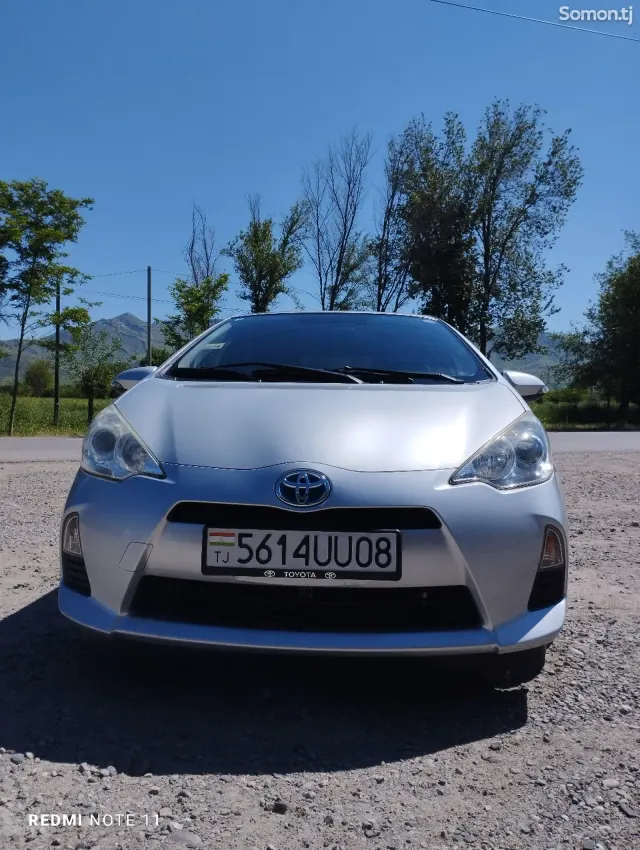 Toyota Aqua 2014 · 1.5 AT