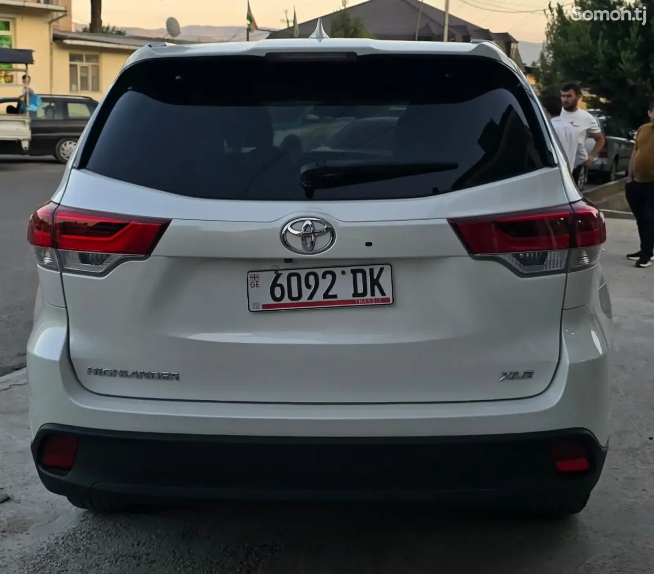 Toyota Highlander 2016 · 3.5 AT