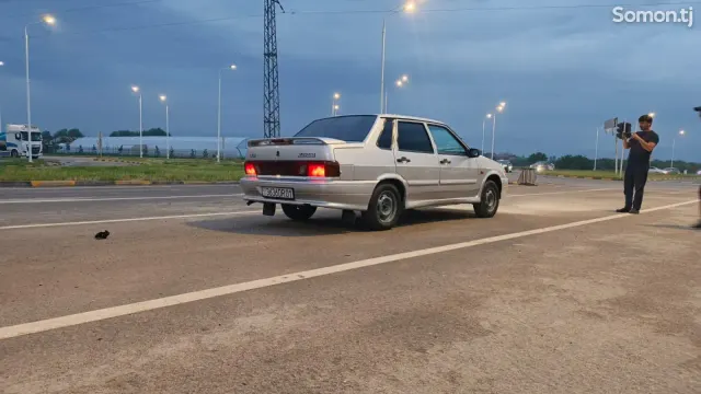 Lada (ВАЗ) 2115 2006 · 1.5 MT