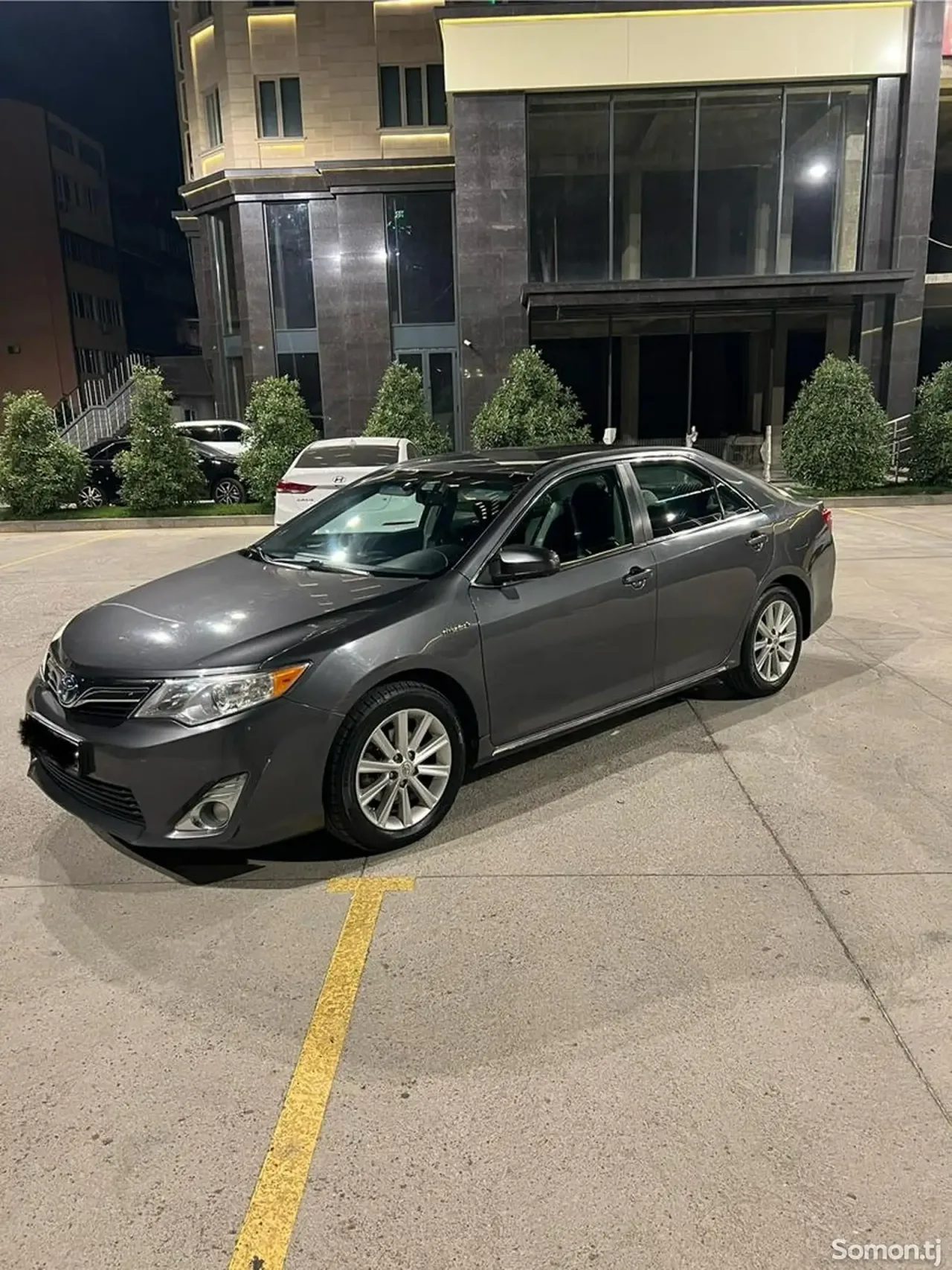 Toyota Camry 2013 · 2.5 AT