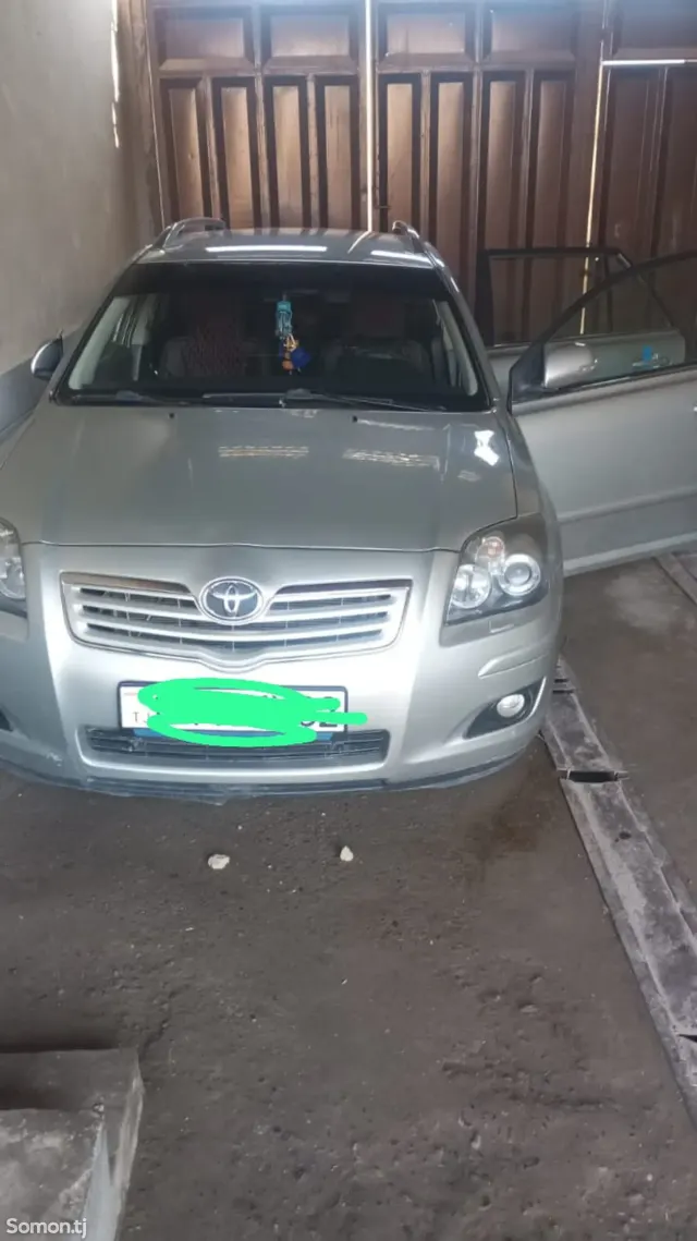 Toyota Avensis 2008 · 1.8 MT