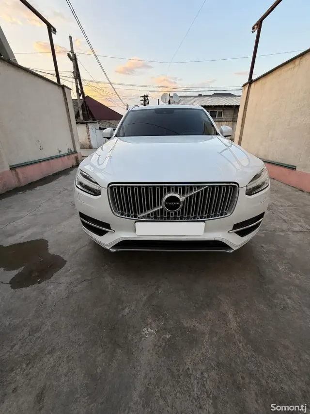Volvo XC90 2016 · 2.4 AT