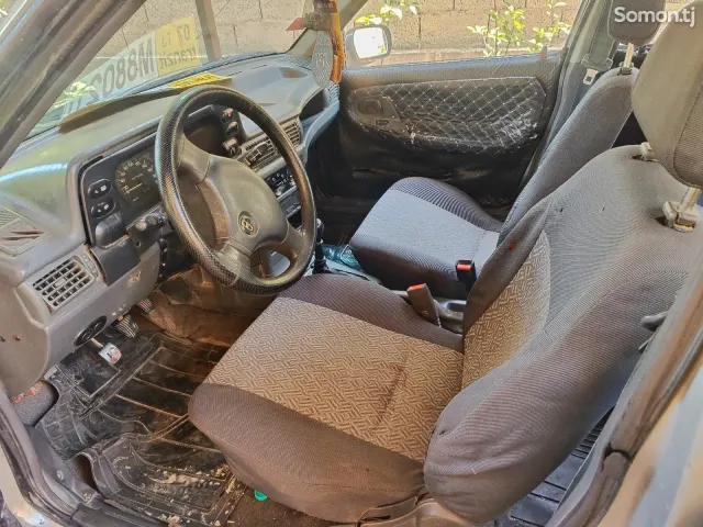 Daewoo Nexia 1996 · 1.6 MT
