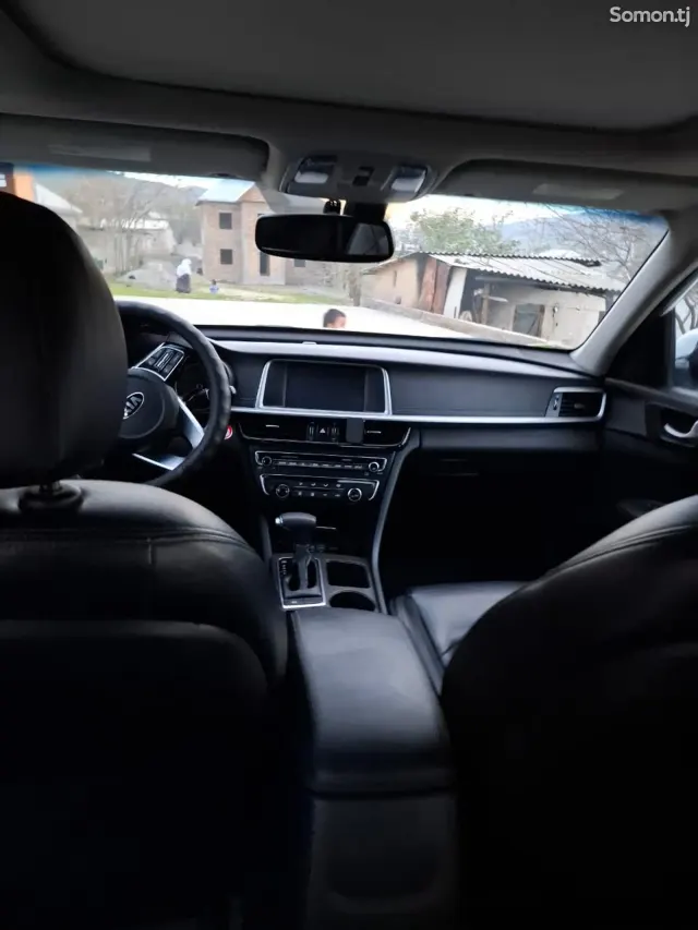 Kia Optima 2019 · 2.4 AT
