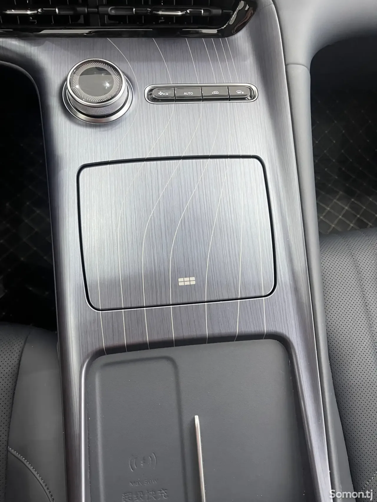 Geely Galaxy E5 2025 · AT