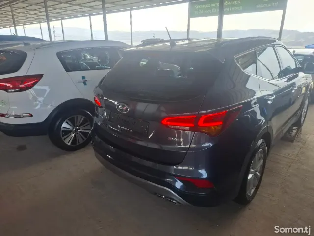 Hyundai Santa Fe 2015 · 2.0 AT