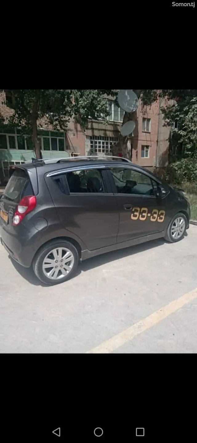 Chevrolet Spark 2015 · 1.2 AT