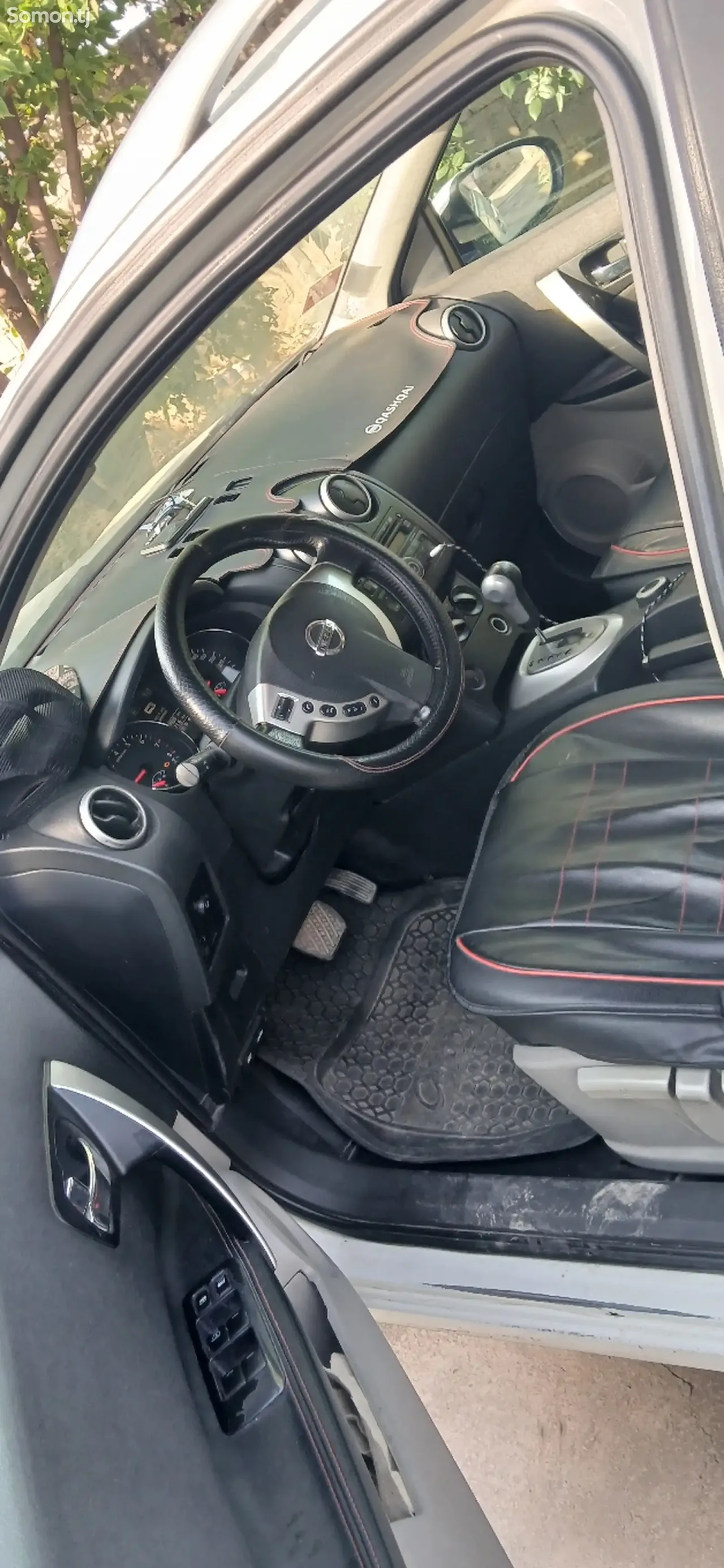 Nissan Qashqai+2 2012 · 2.0 AT