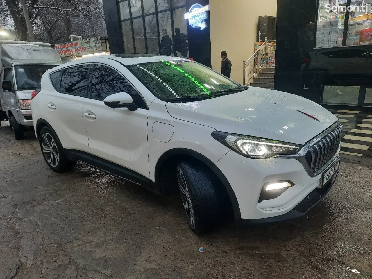 Hongqi E-HS3 2020 · 3.0 AT