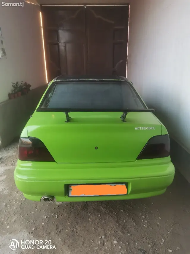 Daewoo Nexia 1995 · 1.6 MT