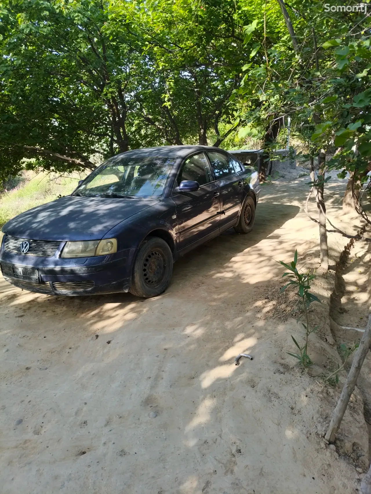 Volkswagen Passat 1999 · 1.8 MT
