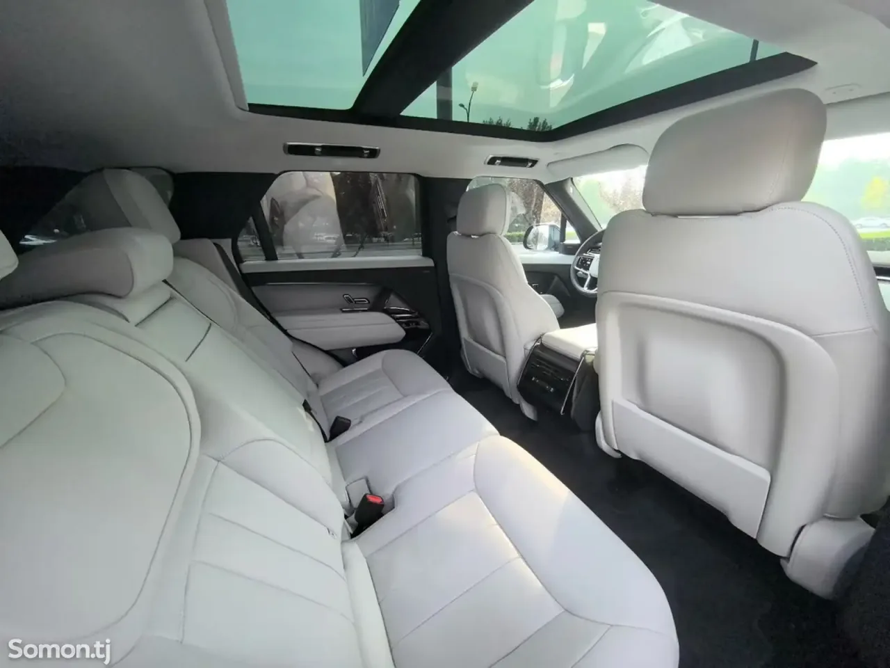 Land Rover Range Rover Sport 2024 · 3.0 AT