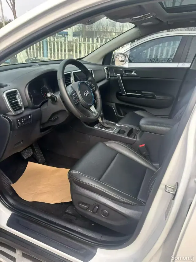 Kia Sportage 2016 · 1.6 AT