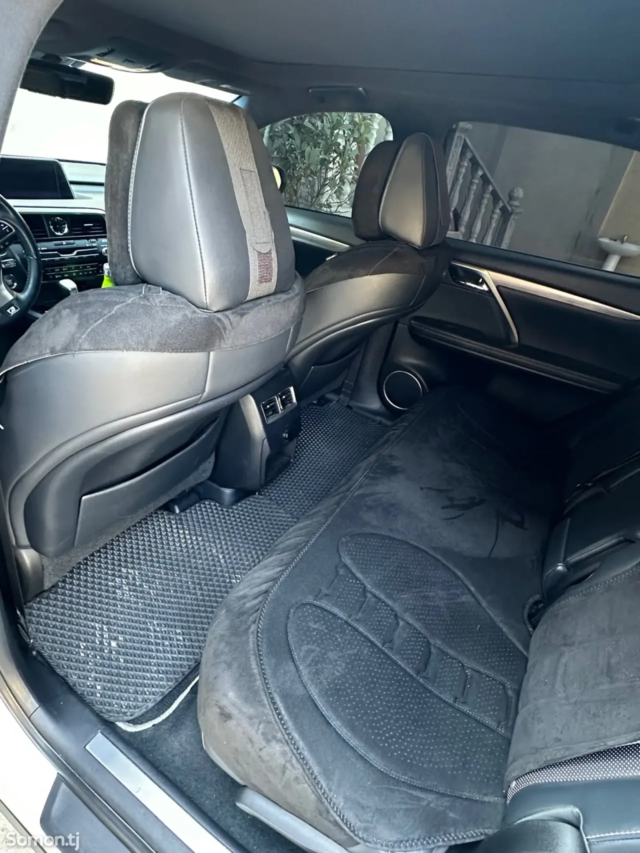 Lexus RX series 2017 · 3.5 AT