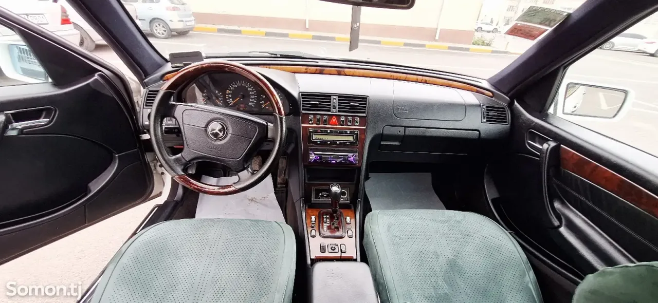Mercedes-Benz C class 1998 · 2.8 AT