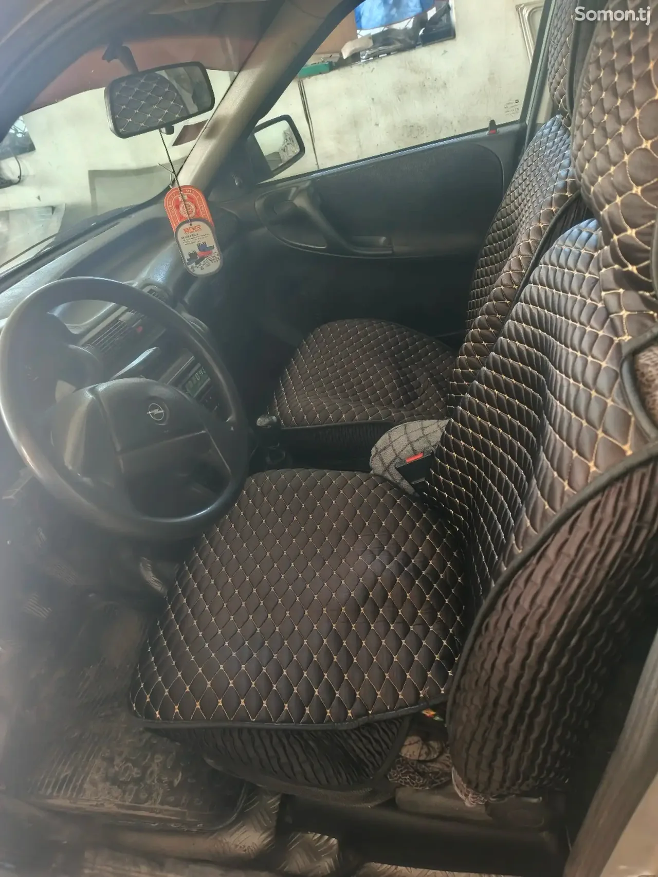 Opel Astra F 1994 · 1.6 MT