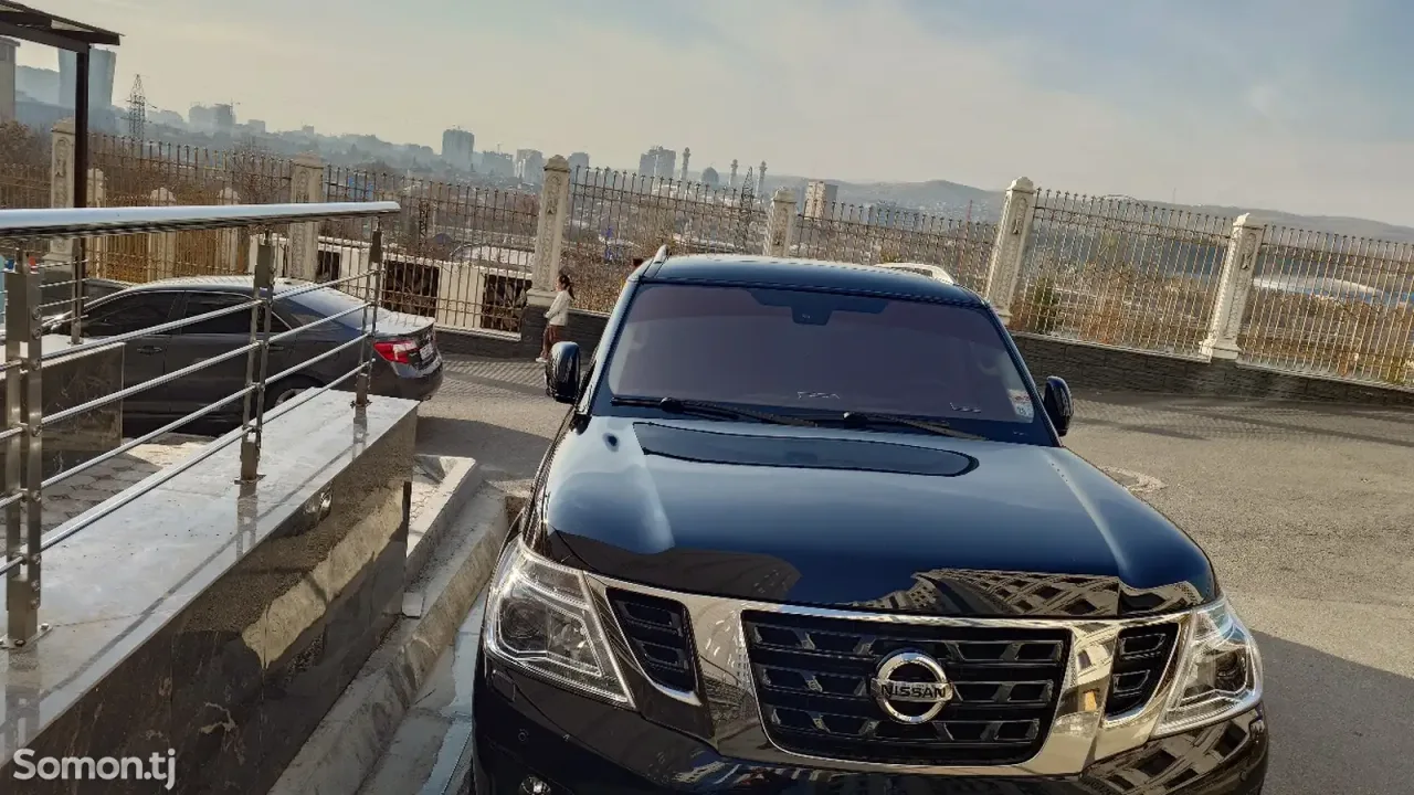 Nissan Patrol 2016 · 5.6 AT