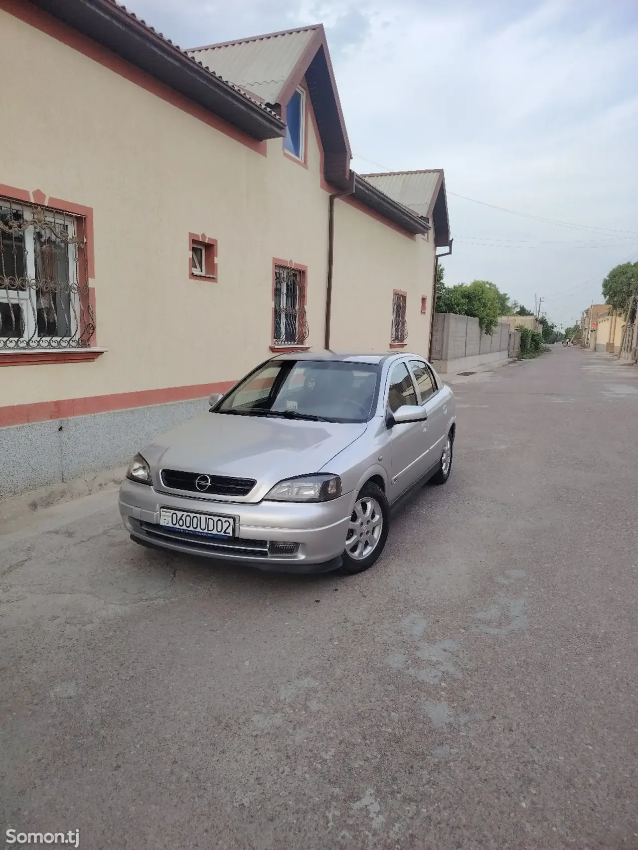 Opel Astra G 2000 · 1.6 MT