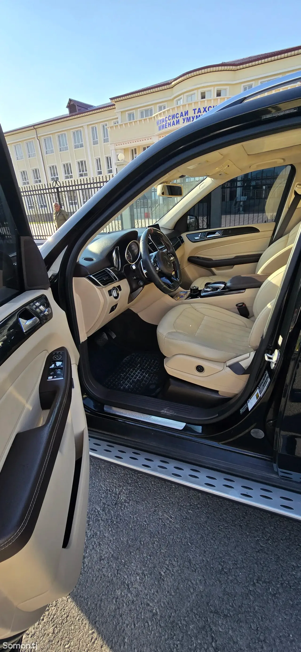 Mercedes-Benz GLE class 2017 · 3.5 AT