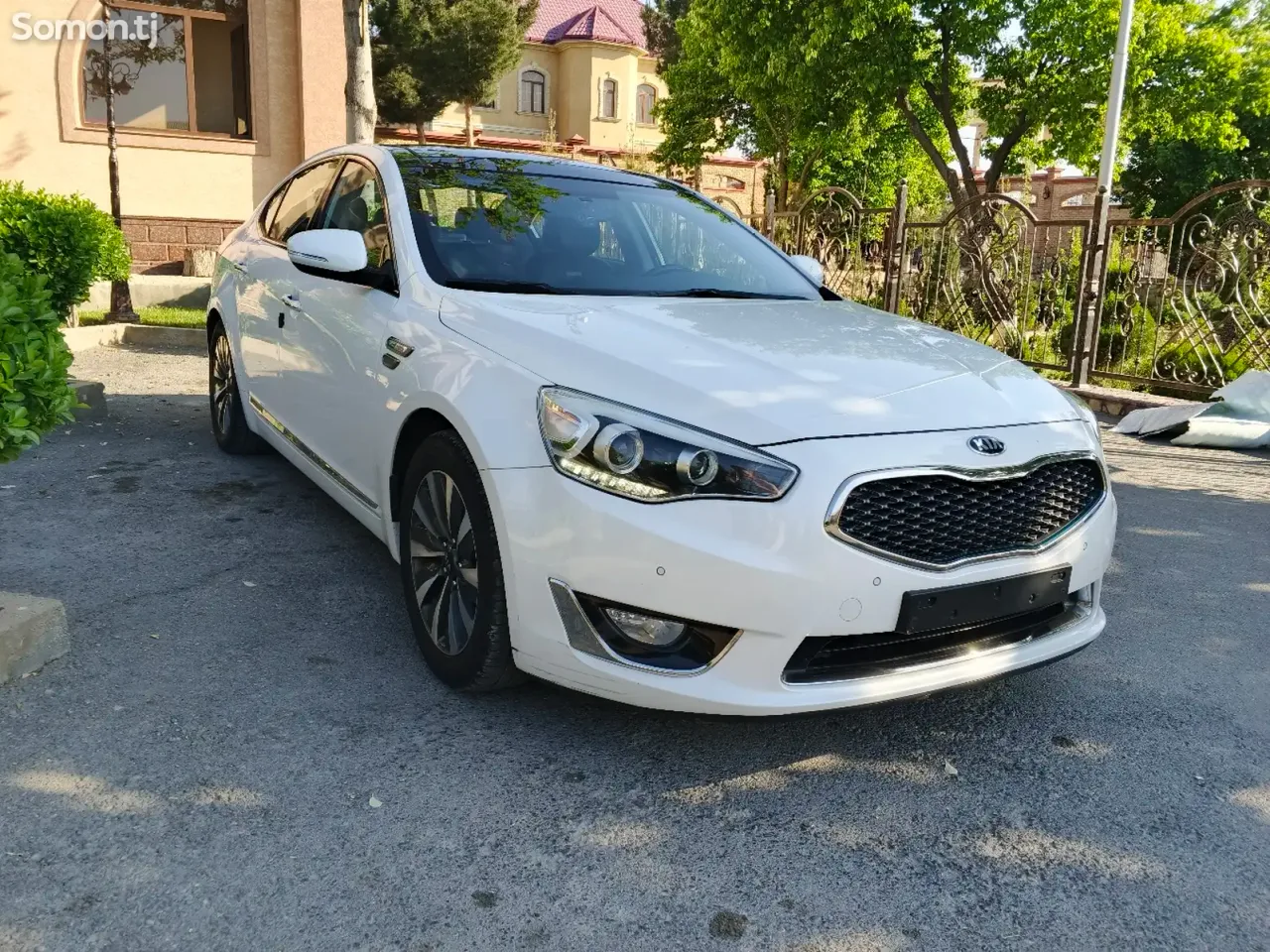 Kia K7 2014 · 2.4 AT