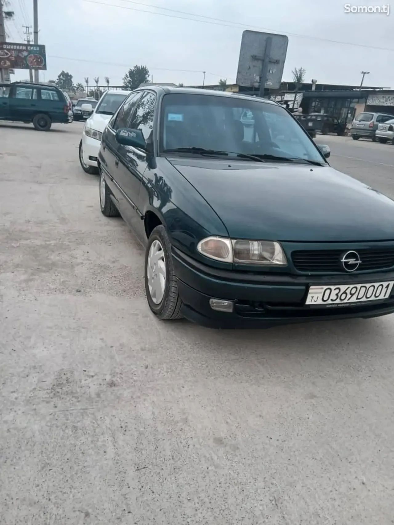 Opel Astra F 1995 · 1.6 MT