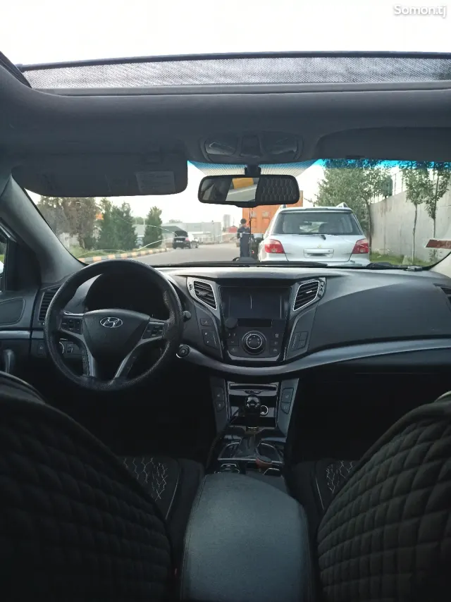 Hyundai i40 2011 · 2.0 AT