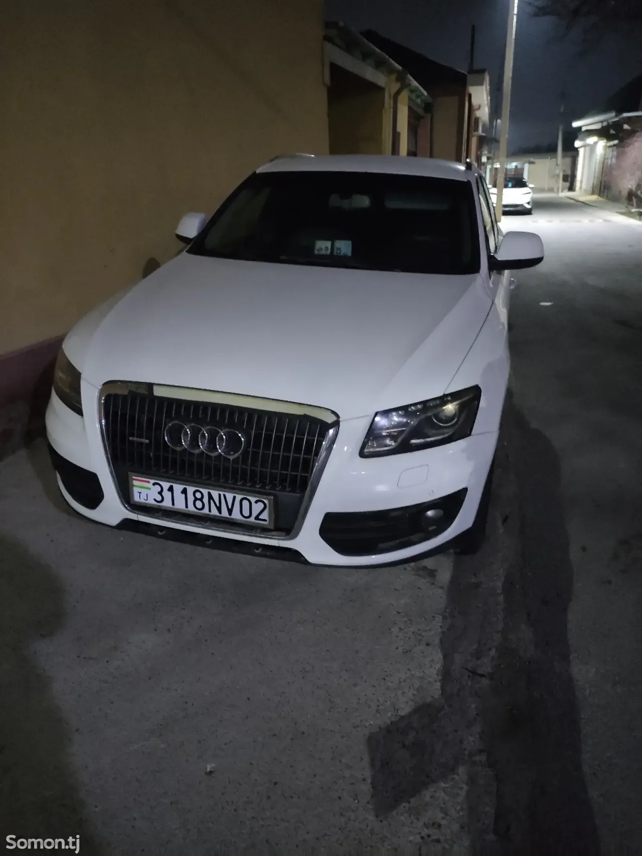 Audi Q5 2012 · 2.0 MT