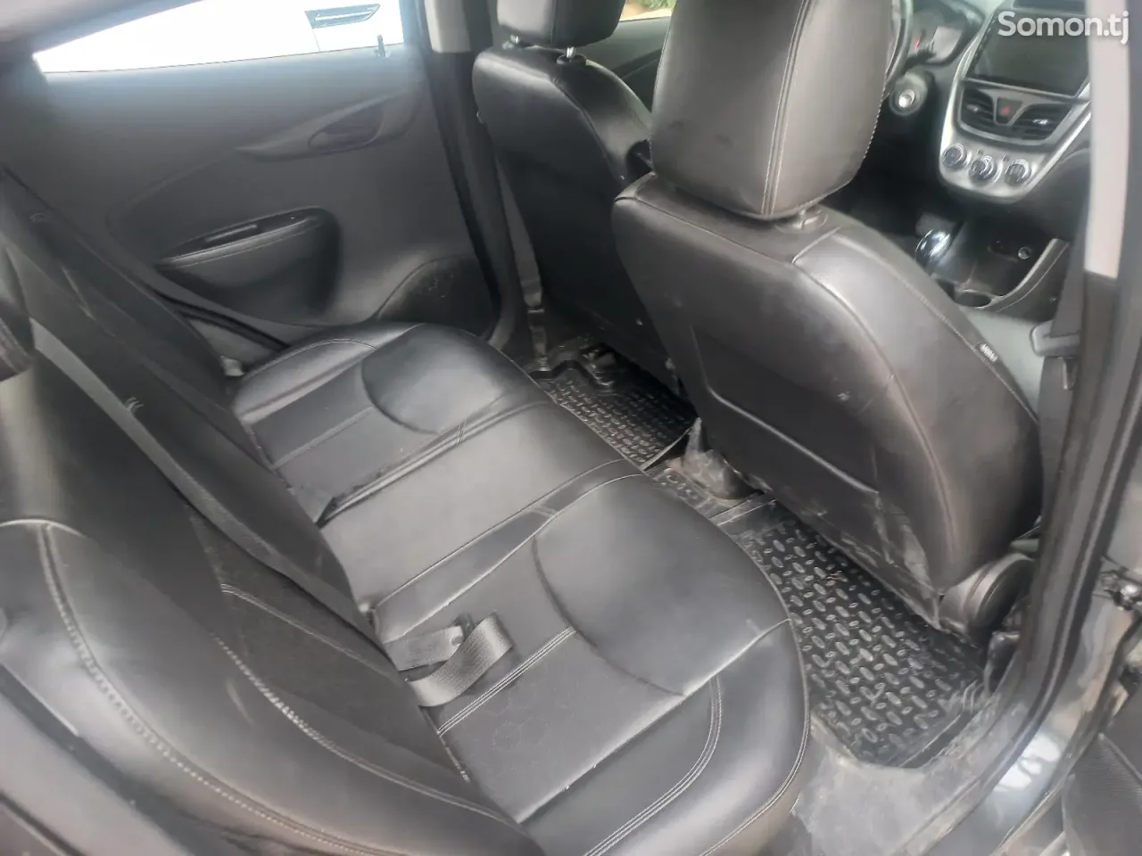 Chevrolet Spark 2016 · 1.1 AT