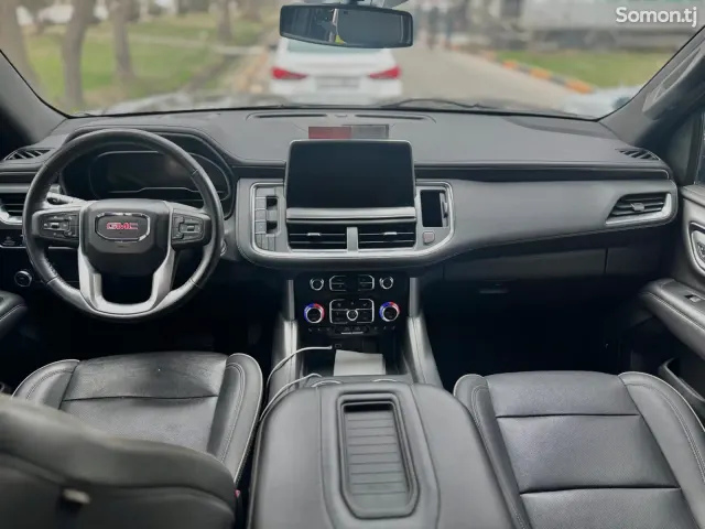 GMC Yukon 2022 · 6.2 AT