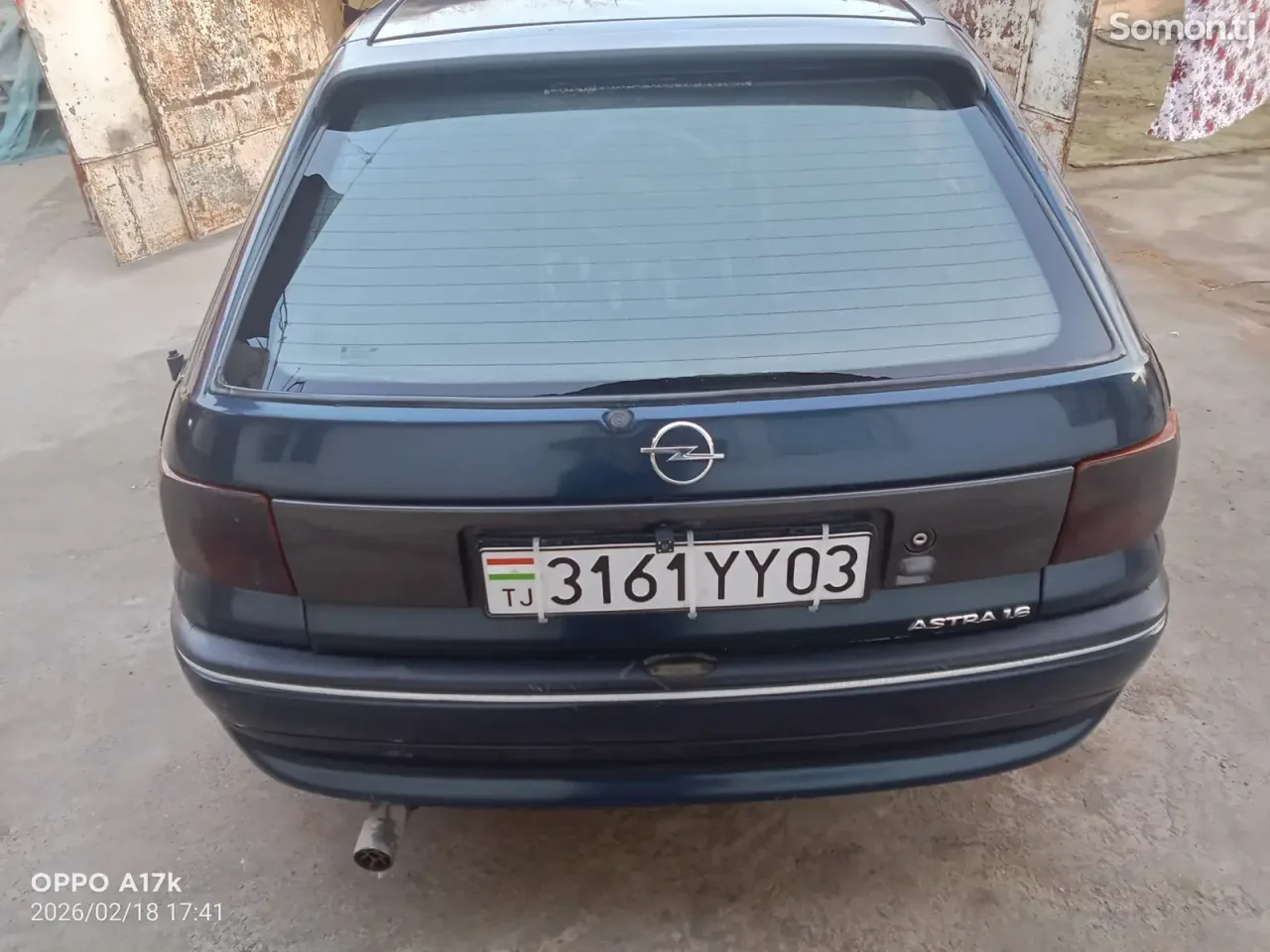 Opel Astra F 1994 · 1.6 MT