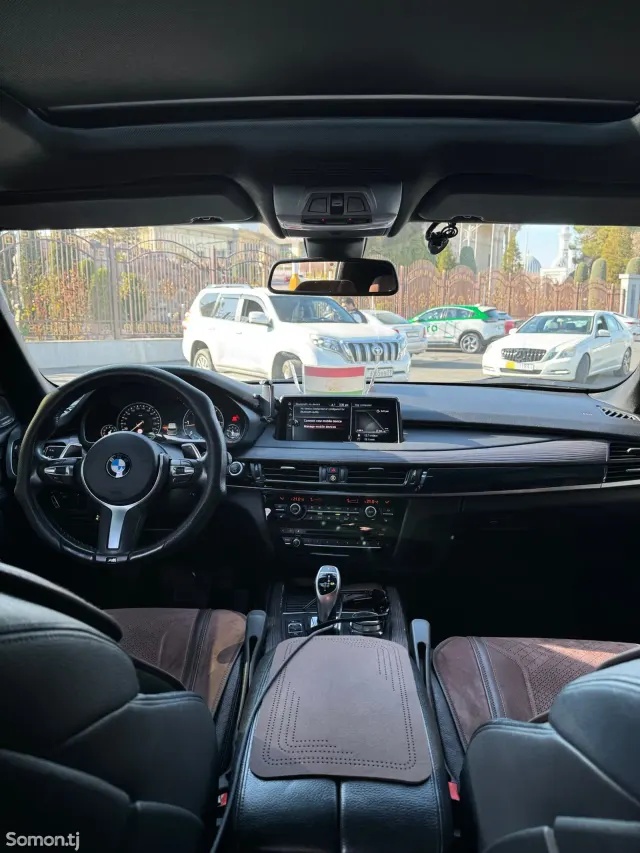 BMW X5 2017 · 4.0 AT