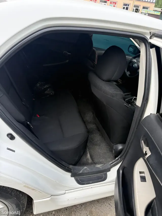 Toyota Corolla 2011 · 1.8 AT