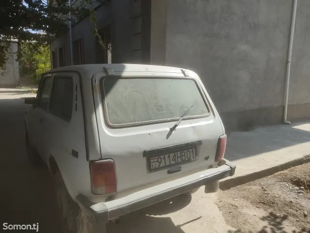 Lada (ВАЗ) Нива 2004 · 1.7 MT