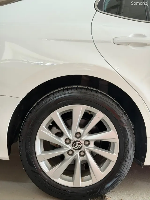 Toyota Camry 2024 · 2.5 AT